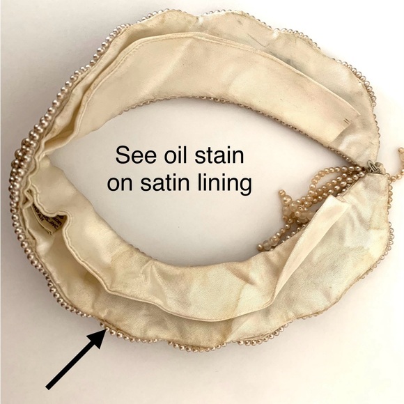 Elegant Pearl Collar Necklace - Picture 8 of 10